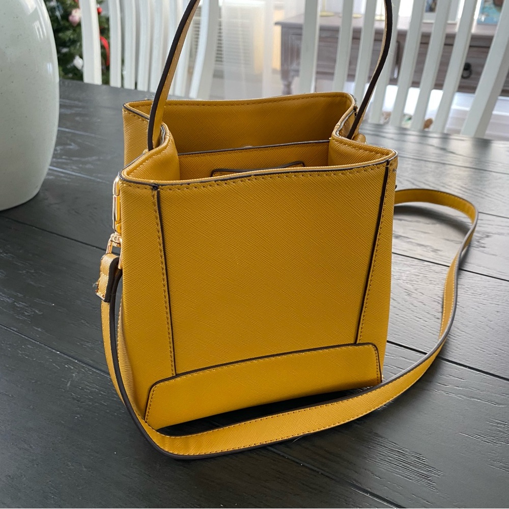 Steve Madden Purse - Picture 2 of 3